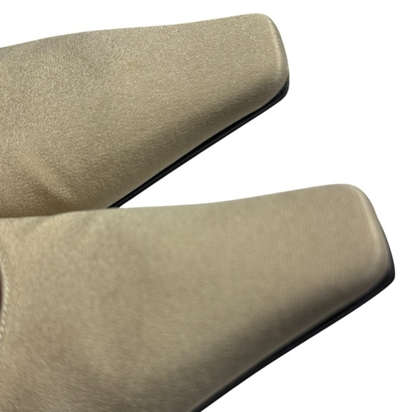 Stuart Weitzman Toucan Taupe Crepe women stiletto dress shoes size 8.5 AA - Picture 12 of 16